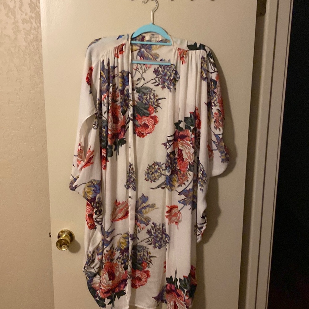 Plus size shrug